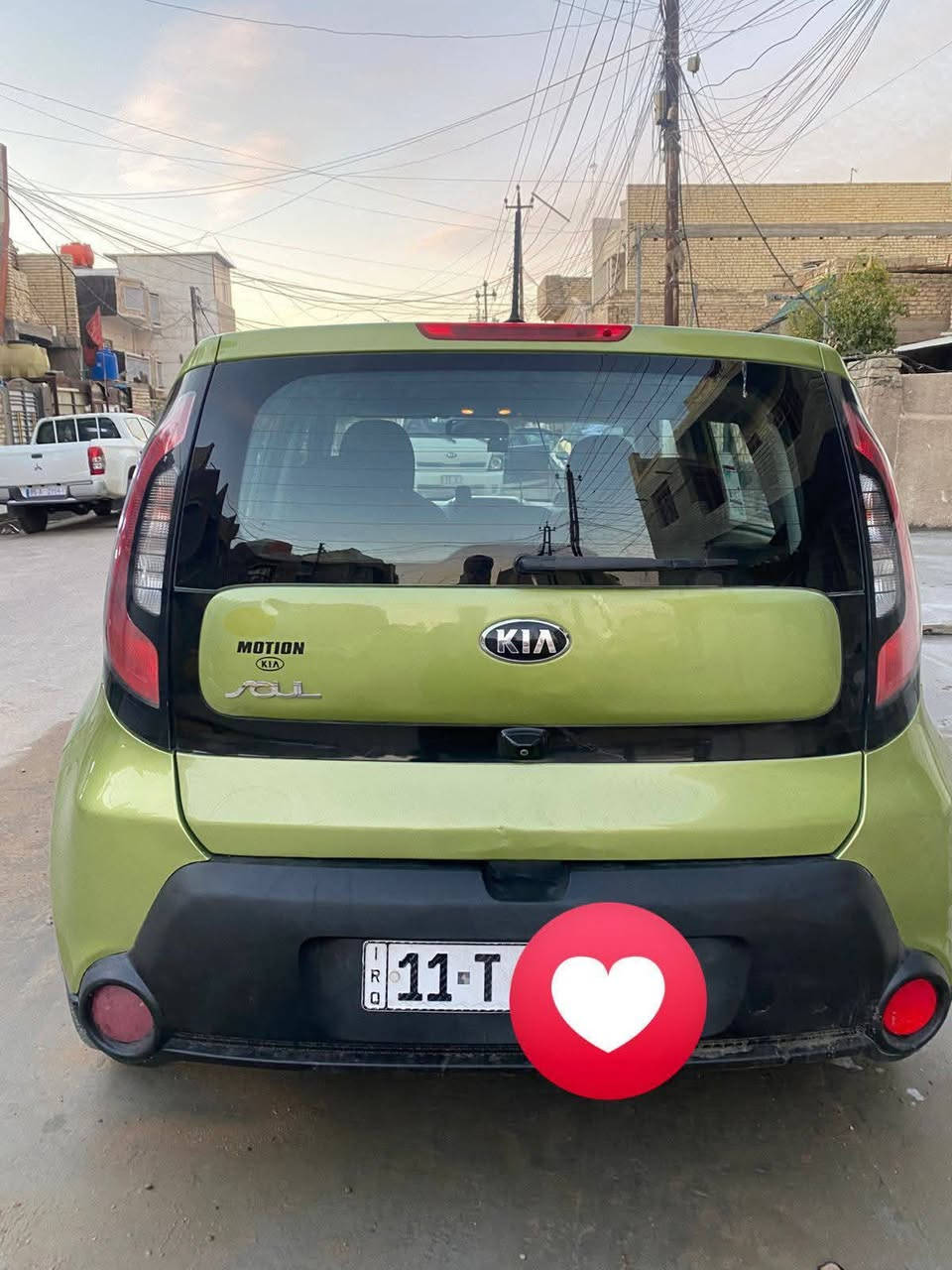 #كيا صول موديل 16 لون مميز وارد امريكي صندوق فقط رقم بغداد سيارة على ايدي ونظيفة واحلى من صور تبربدها ثلج محرك 1600والحادث بالعراق حسب موضح بالصور 
سعرها 115وبيها مجال في بغداد السيارة
رقم الهاتف ***********
