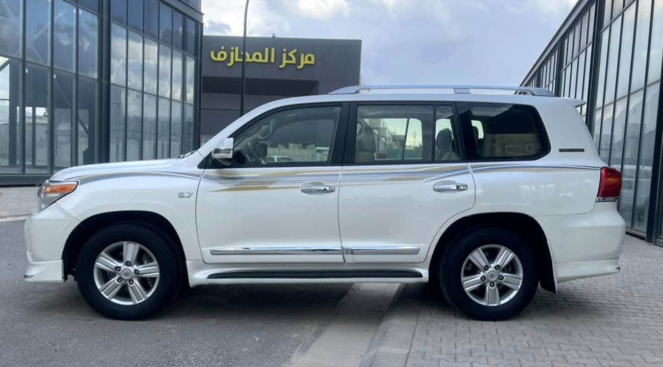 Toyota Land Cruiser model 2014
تويتا لاندكرۆزەر
موديل 2014 
مواسه فات 7.VXR  V8 5 فول فوله شەريكەى بريم
141 هەزار حەقيقى رۆشتوە نمونەلە تازەى و جوانى
بێ بۆياغ [ 2 ] پارچەى گۆڕاوەبە بيلاد
مەكينە و گيڕ و هەموو گيانى بەشەرت
سەنەوى رەقەم و ژينگە و ڕيگا و بانى تا 2029 تازەيە 4 تایەی نوێی لەژيرە
هەمووشتێكى بيلادى ماوه
ناونیشان سلێمانی
نرخی 355 وەرەقە و مامەڵە

عربي
تويوتا لاندكروز
موديل ۲۰۱٤
موصفاتVXR V8 5.7 فول فول مواصفات شركة بريم
ماشية فقط ۱٤۱ الف حقيقي
بدون صبغ فقط ۲ قطعة تبديل بلادية
محركة گير بشرط مامفتوح
رقم سنوية جديد سنوية ۲۰۲۹ منتهاء
اربع طايرات جديد
سيارة كل علی بلادي
موقع سليمانية
سعر ۳٥٥ ورقة بيا مجال. شمشمل, السليمانية


**إذا كنت صاحب هذا الإعلان وتريد حذفه لأي سبب، رجاءا أرسل رسالة إلى الدعم الفني**