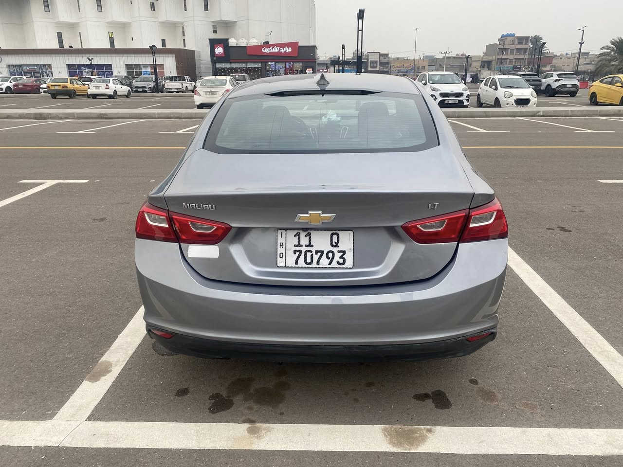 السلام عليكم ورحمة الله وبركاته
للبيع سيارة: شيفرولية ماليبو LT

الموديل: 2023

•الضرر: قبق الصندوق الخلفي  واسفل الدعامية الامامية 

•الرقم: بغداد  (حرة )

•المواصفات :

▪️السيارة: شيفرولية ماليبو لون رصاصي

▪️المحرك: 1.5L توربو (اربعة سلندر)

▪️العداد: 61 ميل حقيقي 

▪️حجم الويل: ويل كب حجم 17 مع طقم تايرات بحالة ممتازة

▪️بصمات عدد 2 للأبواب مع بصمة جنطة وبصمة تشغيل

▪️لايتات اصفر مع كشافات دعامية LED

▪️شاشة الدشبول حجم كبير (ايباد) للتحكم بأيعازات للسيارة

▪️كامرة خلفية دوارة اصل مع الستيرن

▪️كشنات السيارة مخمل اسود 

▪️تدفئة لكشنات المقدمة 

▪️تحكم فول كهرباء لكرسي السائق

▪️قطعتين تبريد امامي وخلفي

▪️ تشغيل عن بعد

▪️سستم صوت 

▪️تحكم ستيرن جهتين بلوتوث وحاكية وكروس سرعة وتحكم صوت وتحديد مسار 

▪️نظام ABS مانع انزلاق

▪️السيارة جديدة 

نكفل السيارة من (الغرق و الشاصي)

السعر : 145 ورقة وبيهة مجال 

 

الاتصال على: ***********
