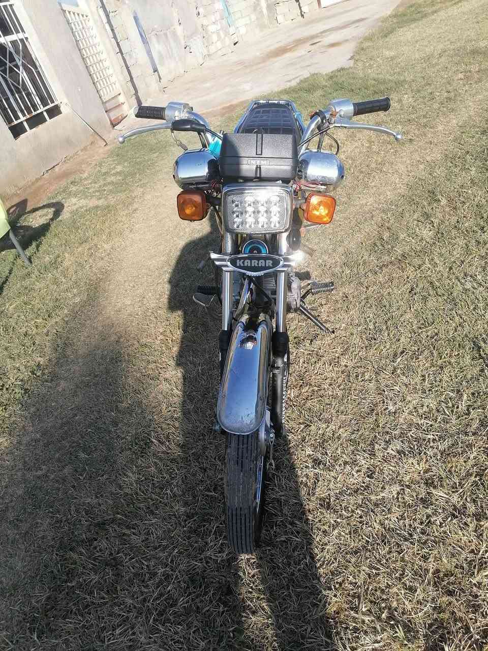 سلام عليكم دراجه البيع مكفوله كفاله عامه وراق موجود بس استنساخ السعر ٦٠٠ وبيه مجال الطيبين عنوان الشطره ***********
