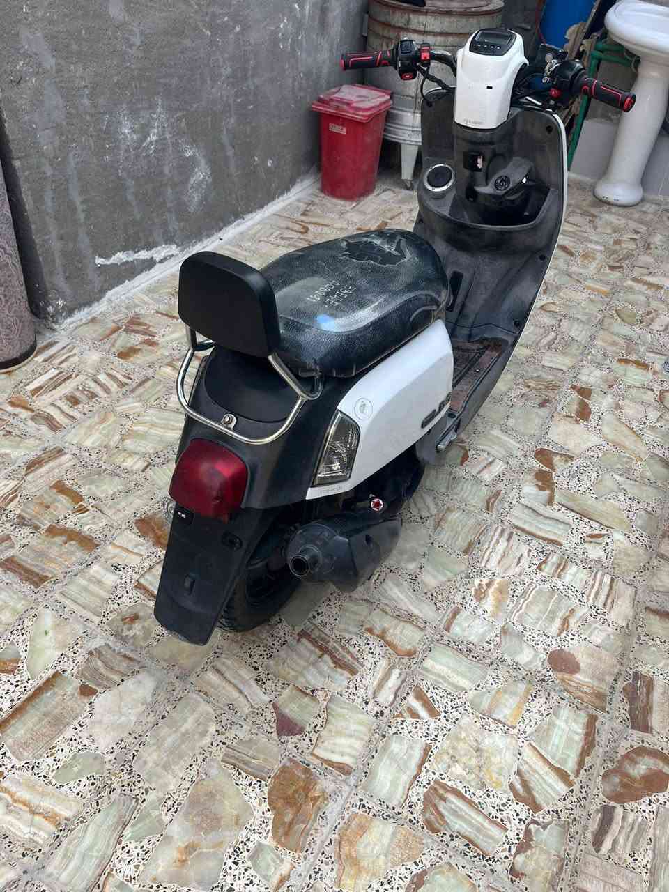 السلام عليكم 
دراجة ماكس بوليس مسطره
نضافه فول برغي ممفتوح 
بيهاال سعر 750 وبيها مجال بصيط 
المكان كربلاء حي النضال 
متواجد واتساب أو اتصال 
***********
