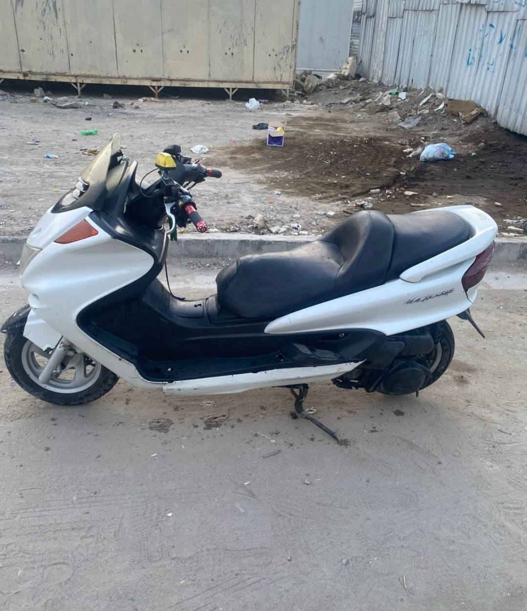 سلام عليكم دراجه ماجسته دبل رون160 نضيفه محرك خير من الله نكره سلف بكل وقت مابيها اي نقص فقط قايش شلعه معدل مشيها كلش حلو السعر 500وبيها مجال مكاني بغداد البياع الشراي يتصل رقمي ***********
