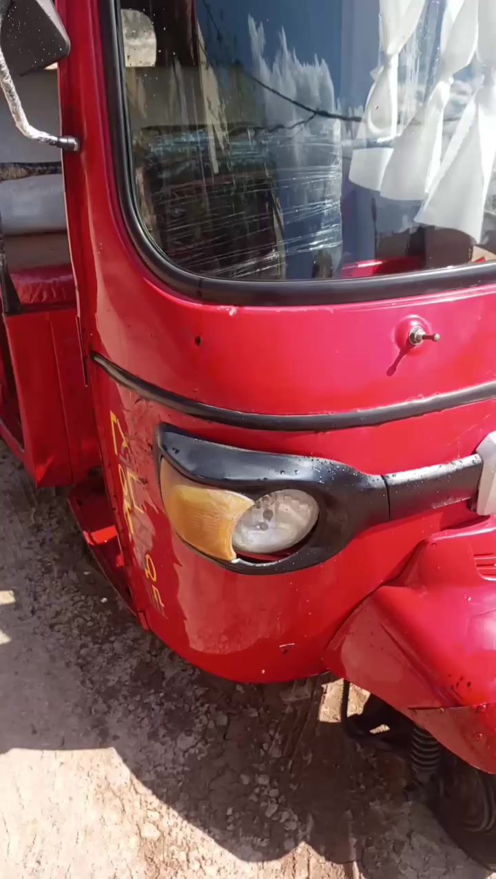 اسلام عليكم تكتك موديل 18 الكشر كفاله مابيه ضربه المحرك لاتنقيص ولاتبخيرالوراق كامله
السعر مليون و600 مكاني  ديالئ للستفسار ***********.
