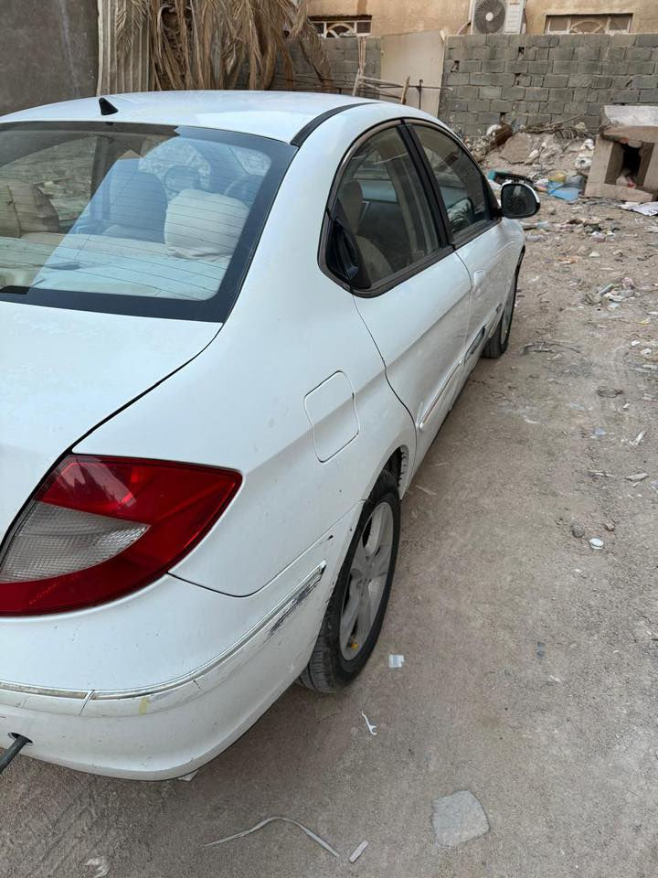 السلام عليكم للبيع شيري a3بدون اوراق جاهزه للأخير كير مكينه تبريد ثلج طخم تاير اصلي مو باله السياره جاهزه وين ماتريد تروح السعر 15وبيه مجال مكاني البصره ***********
