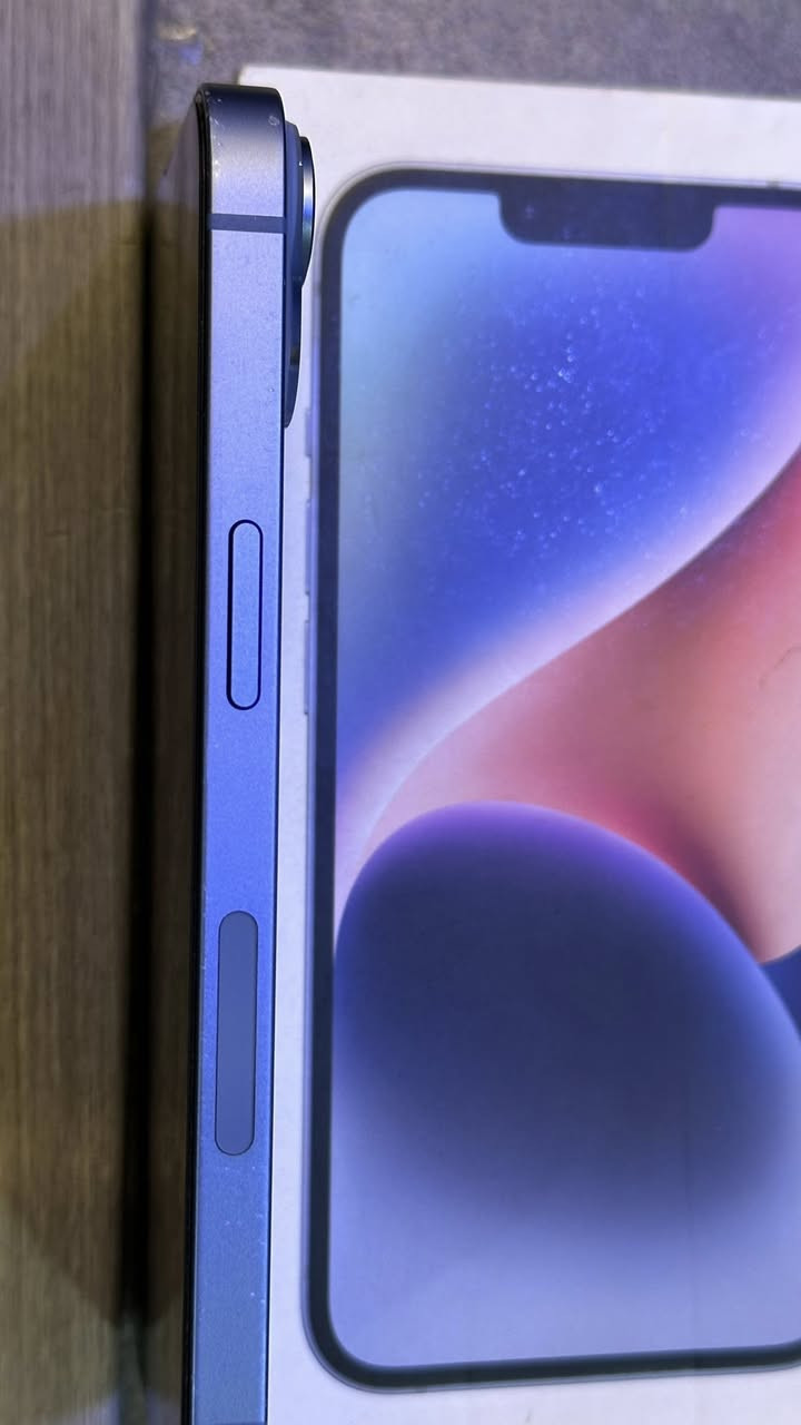 ايفون ١٤عادي                          نضافه٩٠./.   بطارية ٨٥قطاره.                  ما مفتوح شرط ضد الماي                          ذاكره١٢٨.                كلو شرط شريحه الكترونيه

سعر٤٣٠.        ***********واتساب او اتصل
