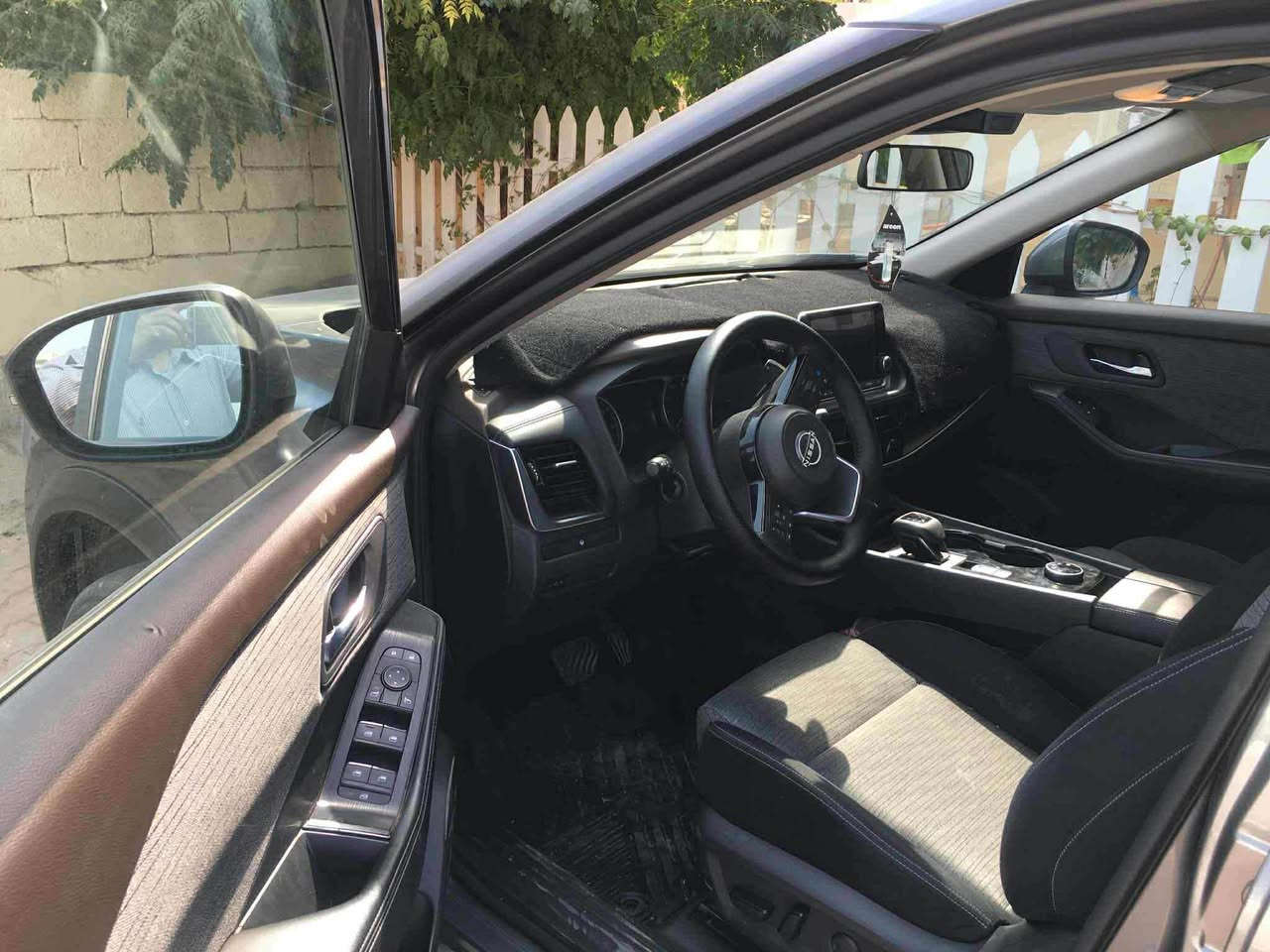 Nissan Rouge 2022sv4wd 
کلین تایتڵ. بي سارد و كارت سه ياره كه نمونه يه
لەسەر دەقی شەریکە ماوەته وه ٢٠ هەزار ڕۆیشتوە
سەنەوی ٢٠٣٠ هەزە تازە 
چوار تایەی لۆک 
ڕاداری پێش و دوا پێنج بەصمە ڕاداری ئاوێنەکان 
شاشە گەورە تەحکومانی سوکان و گێڕ لەسوکان
سێ مۆدی لێخوڕینی هەیە
مەکینەی سێ بستۆن و تۆربۆ بەشەرتی بیست فیتەر
یەک ٢٥٠ی مەسرەف ١٠٠دۆلار ببره150$و معامه له
***********
***********
