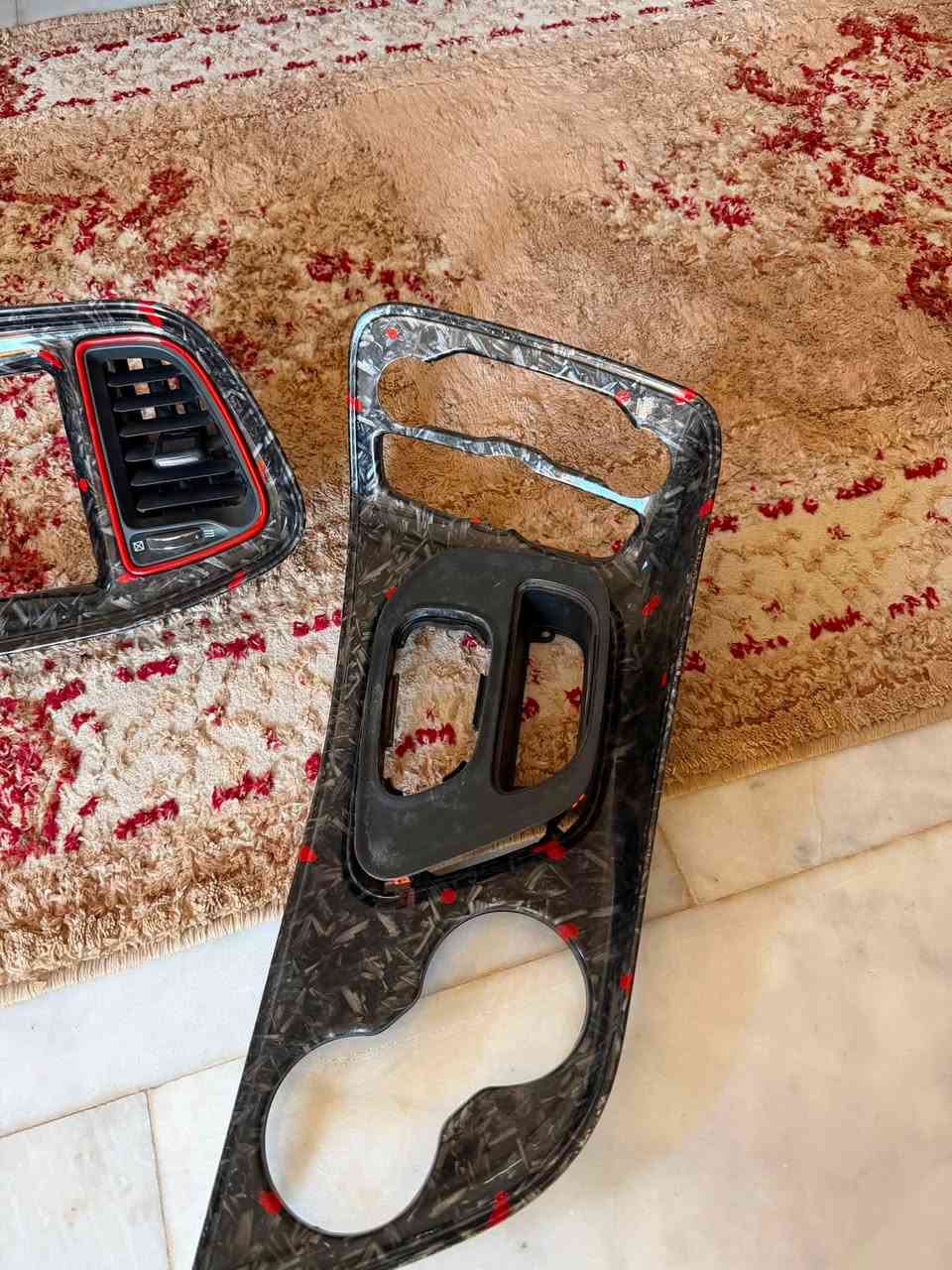السلام عليكم 
كفرات شاشه ودشبول وحصان وكفر دركة طلاء فورجت 
للبيع 
***********
