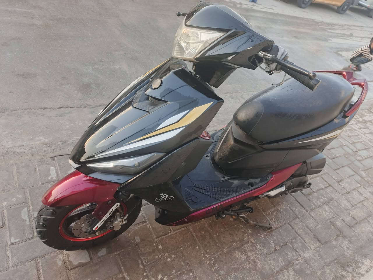 السلام عليكم ماكس اف اس للبيع
دراجة نضيفة ومكينة ناعمه حلوة مابيها نواقص كفرات نضاف كهربائيات كلها شغاله نكرة سلف 
مكاني بغداد العبيدي 
السعر 450 وبيه مجال 
***********
