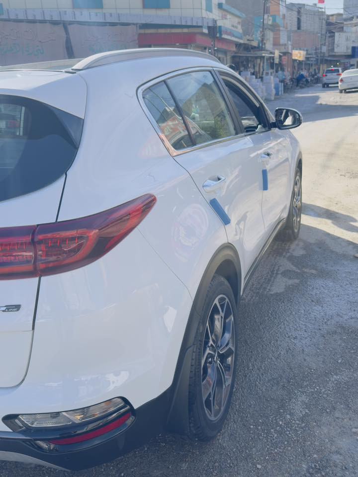 السلام عليكم 
سبورتج 2020خليجية
GT Lain
فول موصفات 
مكفوله كفاله عامه من الصبغ والتبديل وكلشي  بيها بارد اصبع بلباب +بلجامرلوغ الخلفي هم اصبع مثل ماموضح بلصور 
+ السياره ماشيه ٥٧ الف جديده حيل 
النضافه ١٠٠٪؜ رقم بغداد ب اسمي تحويل ثاني يوم 
الاستفستار  ***********
