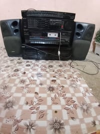 مسجل دبل كاسيت عدد اثنين مسجل دبل كاسيت نوع هيتاشي اواكس راديو شغال بس...