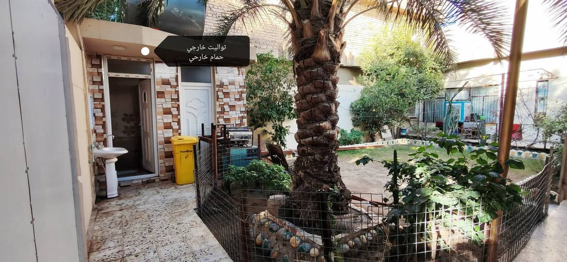 السلام عليكم من رخصه الادمن
بيت لبيع طابو صرف بأسم شخص واحد

مساحه البيت 300 م شارع 10

موقع البيت شارع زوبع قرب مدرسه رام الله

يحتوي البيت في طابق الارضي ع كراج كبير

وحمام داخلي وخارجي واستقبال واسع

وهول وصاله وغرفه

طابق الاول يحتوي ع 3 غرف نوم

ملاحظه البيت بناء طابوق بدايه 2000

السعر بيت 200 مليون وبيه مجال

للإستفسار *********** _ ***********
