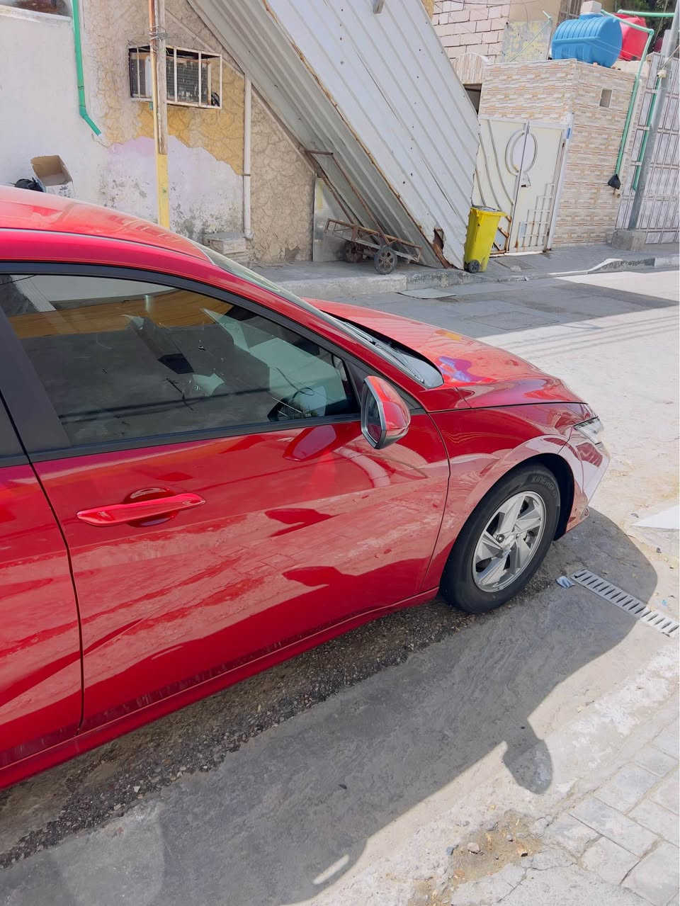 السلام عليكم النترا وارد امريكي حره بدون رقم تترقم جميع محافظات موديل 24 ماشيه 14 ميل سياره جديده مكفوله من الحادث فقط بارد بالمدگر الخلفي وبيه جاملغات مسروقات المامي تبديل بلادي 
نقطه عميا 
رادار 
عينه ديجيتال 
 المكان البصرة نواب الضباط السعر 138 وبيه مجال السياره جديده رقم الشاصي موجود وشوف الحادث
*********** البصرة, العراق
