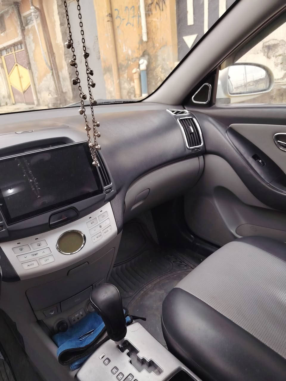 سلام عليكم افانتي 2007 كاربون ورقي السيار باسمي وشرط التحويل مرور و هيئه صفر السعار  108 وبيها مجال  العنوان موصل  الرقم ***********
