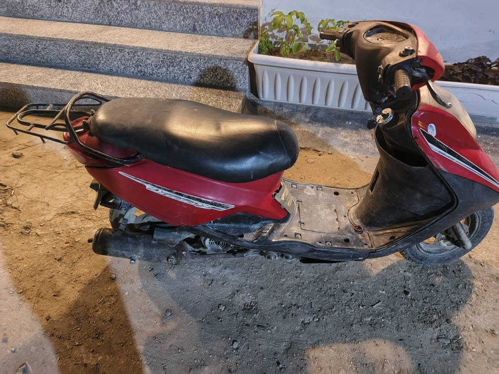 السلام عليكم دراجة بريز نوزل شغاله نكره سلف وهندر وباتري جديد واشاير تشتغل محرك ناعم لا دخان ولا صوت بس شوته يراد الها تكعيد ومشكلتها من تشتغل عل سلولي ترتر وطلع دخان اسود  ابيع كوم حديد سعر 350 مكان بغداد كريعات بغداد, العراق


**إذا كنت صاحب هذا الإعلان وتريد حذفه لأي سبب، رجاءا أرسل رسالة إلى الدعم الفني**