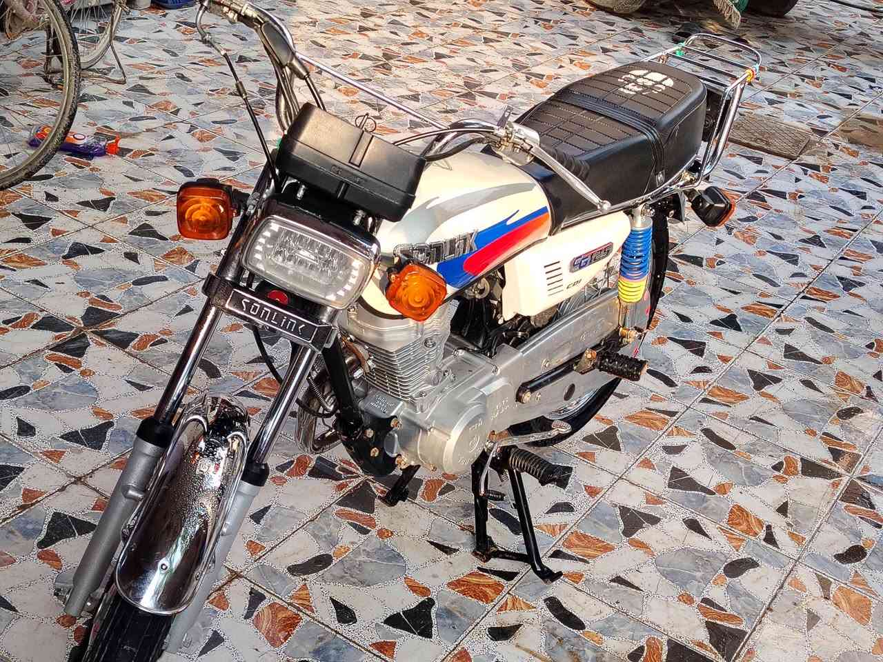 متياز البيع الي يريده بي خير ويدلل مكاني ابو غراق ***********
