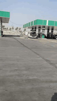 سلام وعليكم كوستر موديل 2014 سياره كفاله عامه عله وضع شركه سعر 325 وبيه مجال ***********
