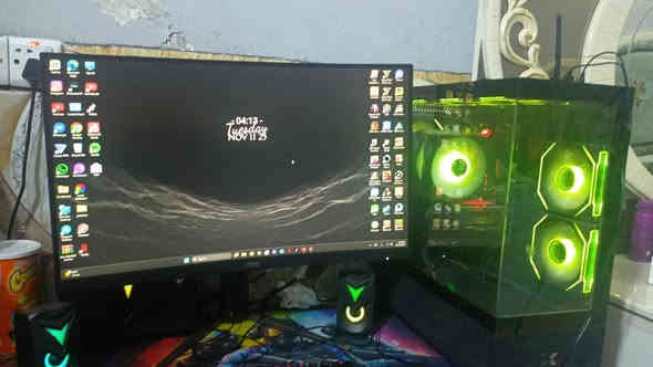 السلام عليكم 
عندي حاسبة تجميع قوية جدًا للألعاب والمونتاج، مستخدمة فقط 10 أشهر،
نظيفة مثل الجديدة 💯، عليها ضمان سنة ونصف باقي،
وجميع العلب الأصلية والكارتونات موجودة ✅

⚙️ المواصفات:

المعالج: Intel Core i7 الجيل الثاني عشر
اللوحة الأم: ASUS Prime B760M
كرت الشاشة: ASUS RTX 4060 8GB
الرام: 32GB DDR4 3600MHz
التخزين: SSD Lexar M.2 1TB Gen3 
الباور سبلاي: 700W (80+ Bronze)
المبرد: DeepCool AG620
الشاشة: AOC 27" 280Hz
الماوس: Havit MS1031
الكيبورد: Microkingdom K61 ميكانيكي
Zeus 2600VA :UPS
الكيس: Xigmatek Alphard 
‎💰 السعر: 1,850,000 دينار عراقي – قابل للتفاوض البسيط 🤝
📍 الموقع: بغداد – السيدية  / تقاطع الدرويش

***********‏
