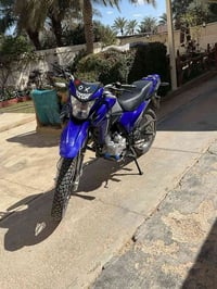 قفاز للبيع سعر 1150الف بلا زحمه المشتري لا يدخل يعامل وسئال المكان عنه...