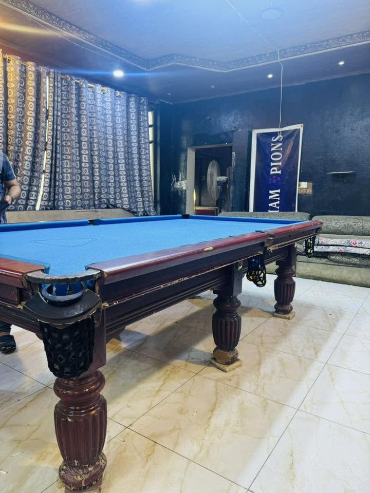 ميز عراقي للبيع السعر 350
العنوان كربلاء طوريج 
***********
