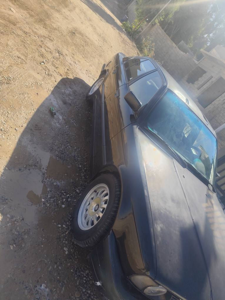 بيئيم525
1992
ئوتو ماتيك محرك 525عدل ته بريد 
بطاقه  ي به نزيني هه يه كيرو مه كينه به شه رت تحويل به شه رت تاي تازه سه نه وي به سه ر جووه
قفل مه ركه زي ته بريد مه ركه زي جام كاره باي ***********تكايه موشته ري نيت سه رمان مه يشينه كركوك, العراق
