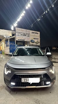 كيا نيرو هايبرد 2023 السيارة حلوة وواسعة كعدتها ومريحة  اقتصادية جدا س...