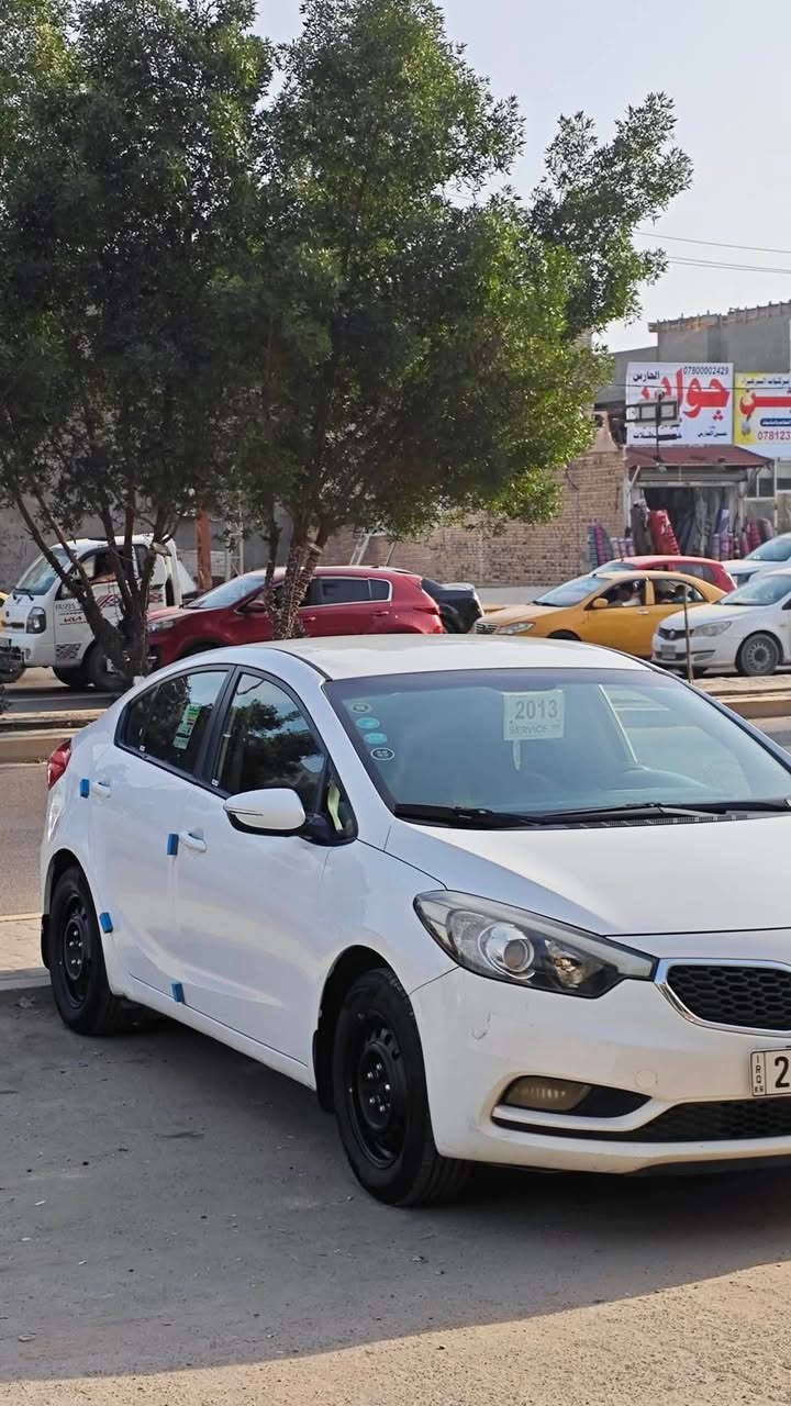 سيراتو 2013 للبيع 
سياره فول داخل تحكمات ستيرن مثبت سرعه حاكيه تبريد قطعتين خلفي تخم تاير جديد 
كير مكينه تبريد سياره نضيفه 
• سياره مكفوله كفاله عامه من صبغ والضربه بيها فقط بارد خفيف 
سياره رقم الانكليزي الجديد باسم كردي سنويه 2028 هزه جديده 
• سياره مالت جناي مكان السياره نجف 
للاستفسار : ***********
