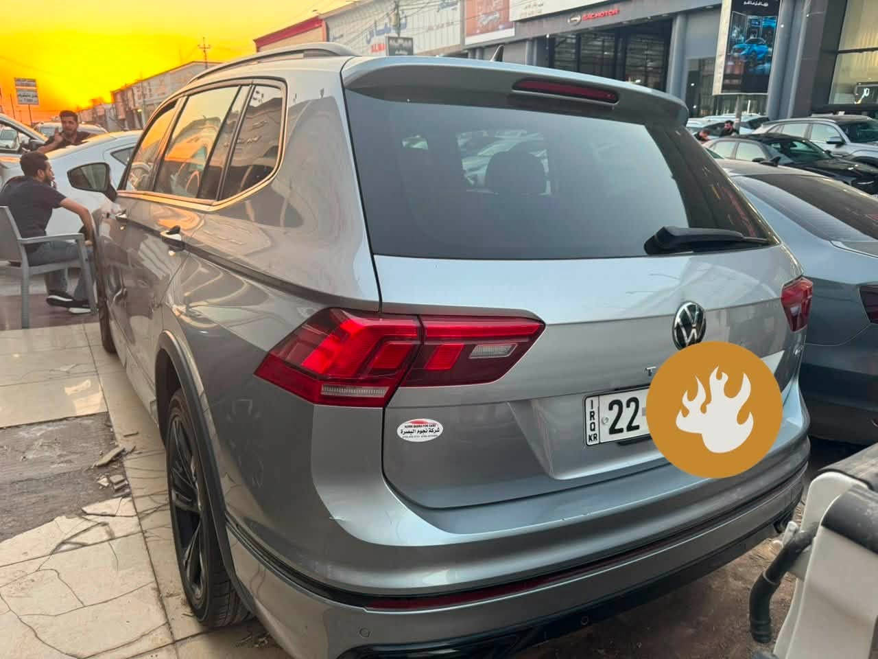 🚗 للبيع | Volkswagen Tiguan SE R-Line 2023 🚗
✨ فولكس فاجن تيكواين SE R-Line
📅 موديل: 2023
🌍 وارد أمريكي
📄 مرقم أربيل
🛣️ العداد     48 الف  كيلو 

مكان السيارة اربيل

⚙️ المواصفات:
🔹 محرك 2.0 لتر تيربو – 4 سلندر
🔹 دفع رباعي (4WD)
🔹 كير أوتوماتيك 8 سرعات
🔹 5 أنظمة قيادة
🔹 سقف بانوراما
🔹 كيج ديجيتال
🔹 تشغيل عن بعد + تشغيل بصمة
🔹 أوتو ستوب
🔹 سايد بريك إلكتروني
🔹 تحديد مسار
🔹 مثبت سرعة راداري
🔹 رادارات أمامية وخلفية وجانبية
🔹 نظام النقطة العمياء
🔹 كاميرا خلفية
🔹 لايتات LED أمامية وخلفية
🔹 داخلية جلد بيج
🔹 كراسي كهربائية مع تدفئة
🔹 تدفئة مقود
🔹 شاشة وسطية كبيرة
🔹 تحكم كامل بالمقود
🔹 تبريد لمس (بيانو)

🛠️ ملاحظة:
بابين جانبية جهة اليمين مصلحات نفس البوب والسونار مرفق بالصور وصور الحادث 

💰 السعر: 20,500 دولار

📞 للاستفسار يرجى التواصل على الخاص أو الاتصال.
***********
