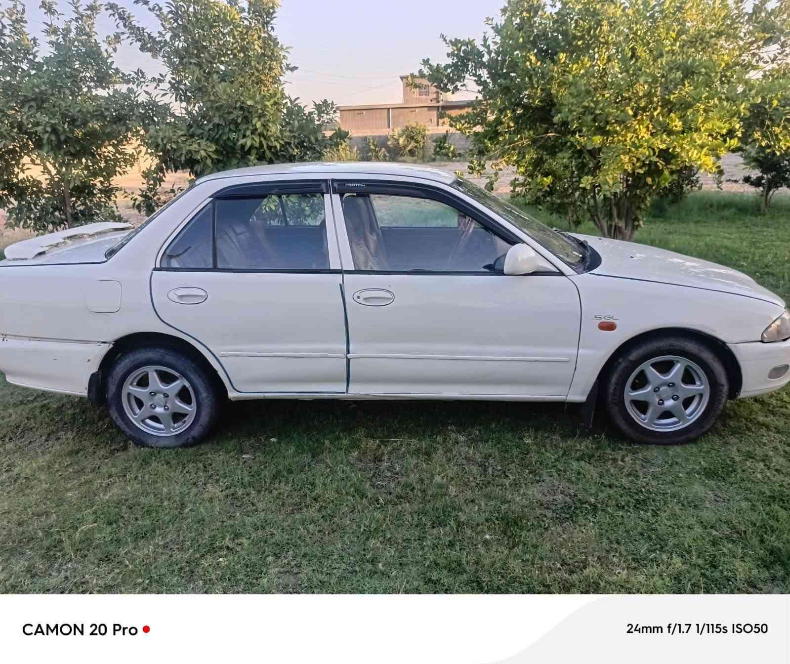 السلام عليكم
بروتون ويرا 2004
بدون حادث بدون صبغ
سياره نضيفه 
اوتمامتيك
تدفئه تبريد 
تخم تاير 
ويل كب
صدر جديد
باتري جديد 
شاشه كامره 
سنتر لك 
سنويه جديده بسمي
 بغداد ابي غريب 
***********بي واتاسب
