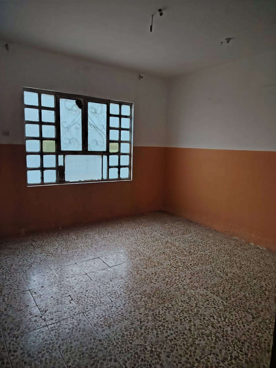 شقه لايجار حي ميسان منطقه ١٥ شارع مدارس محمد عوجه مكان مميز تحتوى على ٣ غرف

سعر الإيجار ٢٥٠

للاستفسار الاتصال ع رقم ***********
