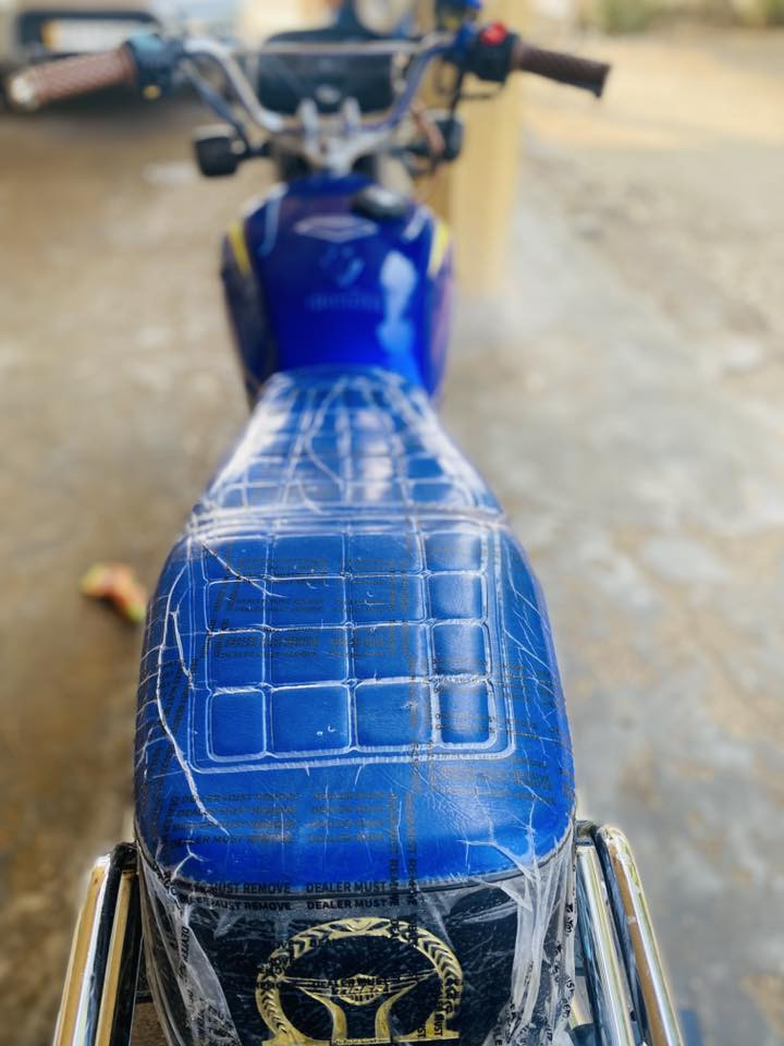 سلام عليكم دراجة تايكر للبيع موديل ٢٥ أوراق كاملة  مكفولة كفالة عامة.    كهربائيات كاملة اي نقص مابيهة. دراجة أخت الزيرو  السعر 725 وبيهة مجال  الرقم ***********
