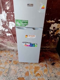 ثلاجه ومجمده للبيع السعر 250قفل الله شاهد جدد بعدهن بس محتازين فلوسهن ...