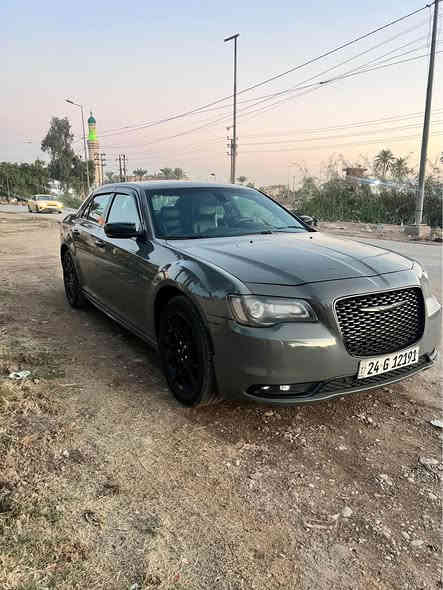 السلام عليكم 
اوباما كرايسلر موديل 2019 S
محرك v6 3.6
السياره ماشيه150 الف كم 
السيارت دفع رباعي 
لون اسمنتي 
سونار السياره موضح بالصوره 
سعر السياره 235 
مكان السياره بغداد 
وبيه مجال بسيط .
رقم موبايل ***********
رقم موبايل *********** Colombo
