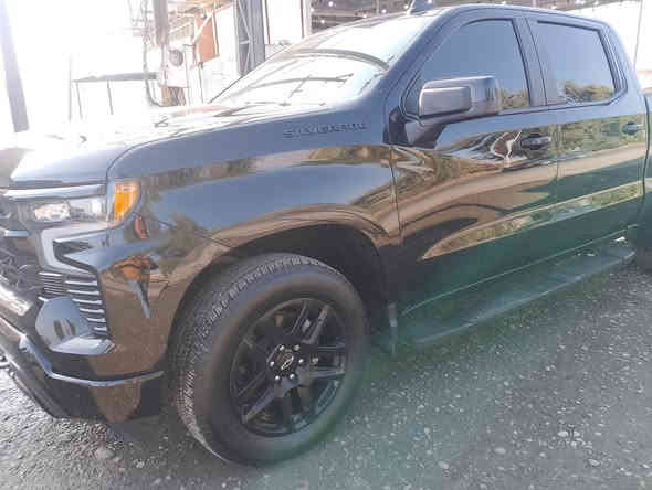 للبيع سلفرادو  2024 رقم اربيل الدولي 
هزه و سنوية جديده 
ماشية 46  كيلو متر
 ضرر جاملغ امامي ايمن 
سياره فول مواصفات 
محرك 2700 توين تيربو 
 فور ويل   بكثر من قياده 
باب طويل  وبدي قصير  المرغوب 
اهويه مواصفات بيه 
فأة. RST
كتاب تضليل رسمي 
سعر 360. وببه مجال 
مكان السيارة سامراء 
هاتف  ***********
