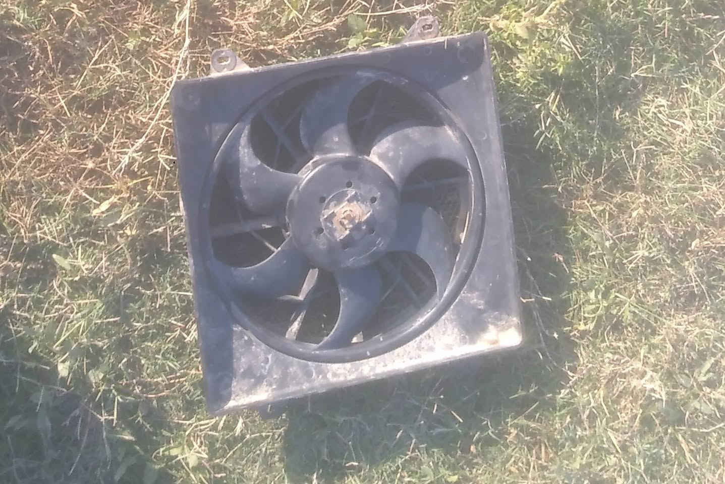 عغراض تفصيخ سيارات للبيع بسعر مناسب هذا رقم *********** للاتصال مكان بغداد يوسفيه
