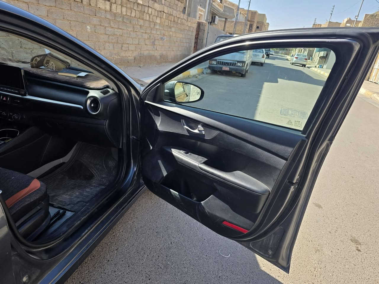 فورتي 22
وارد امريكي

كير At مو cvt
محرك مجفت جديد تجفيت درجة اولى 
مواصفات واحد على واحد عدا فتحة السقف
السعر 130 وبيها مجال 

للاستفسار اكثر 
***********
