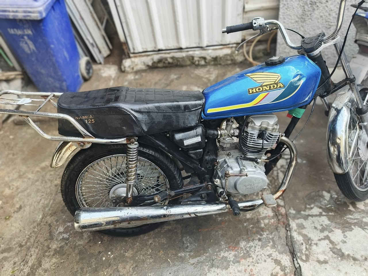 سلام عليكم مكينة ياناهة موديل 19مكينة ممفتحة حتة قبق الكلج ما مفتوح مكينة خرسة سلولي يخبل كاملة مكملة بس كلجاتة شوية تعبانة السعر300قفل
رقمي: ***********بي واتساب مكاني الشعلة قطاع السادس
