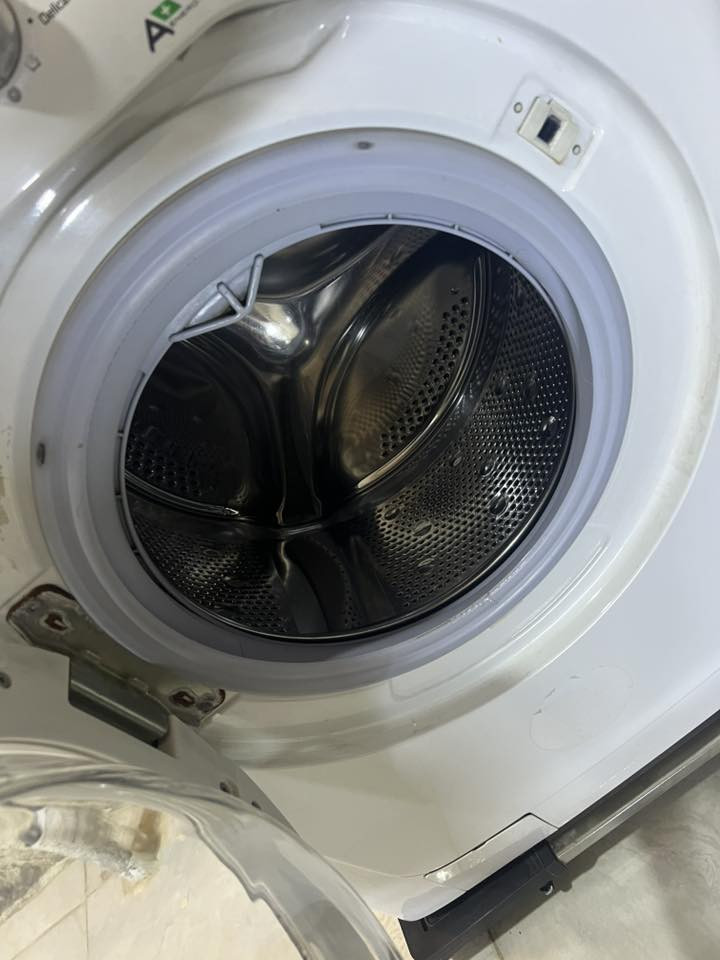 السلام عليكم
غساله للبيع 

غساله هوفر فول اوتماتيك وزن 8 كيلو..كلها شغاله مابيها اي عطل ولا بيها خياس ابد

مكاني حي التراث 

***********
