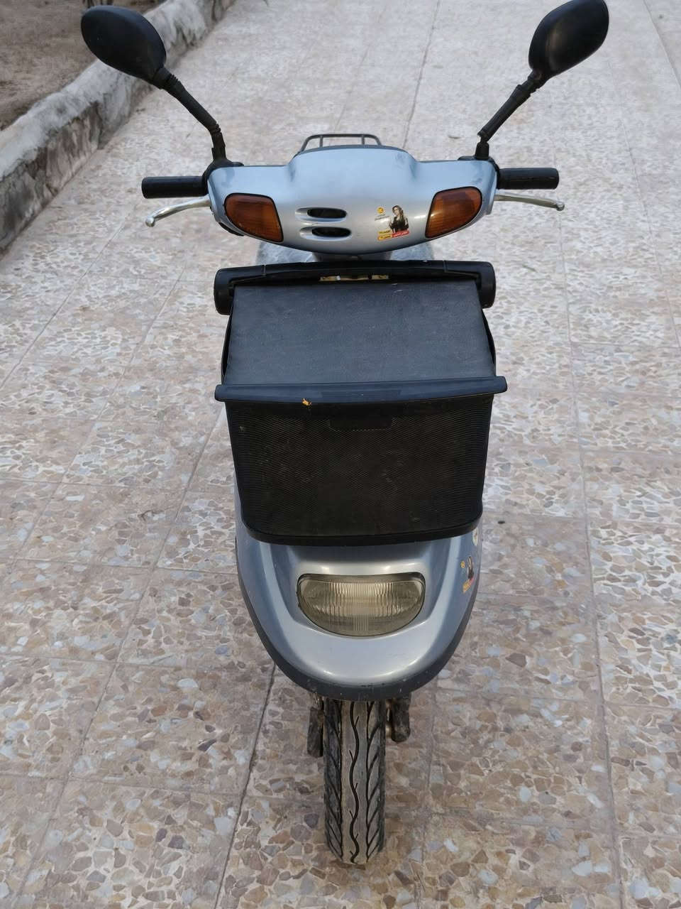 سلام عليكم اخوان مطور بزون لل بيع شرط نص هندر يشتغل نضافه فول سعر 600 الاتصال ***********
