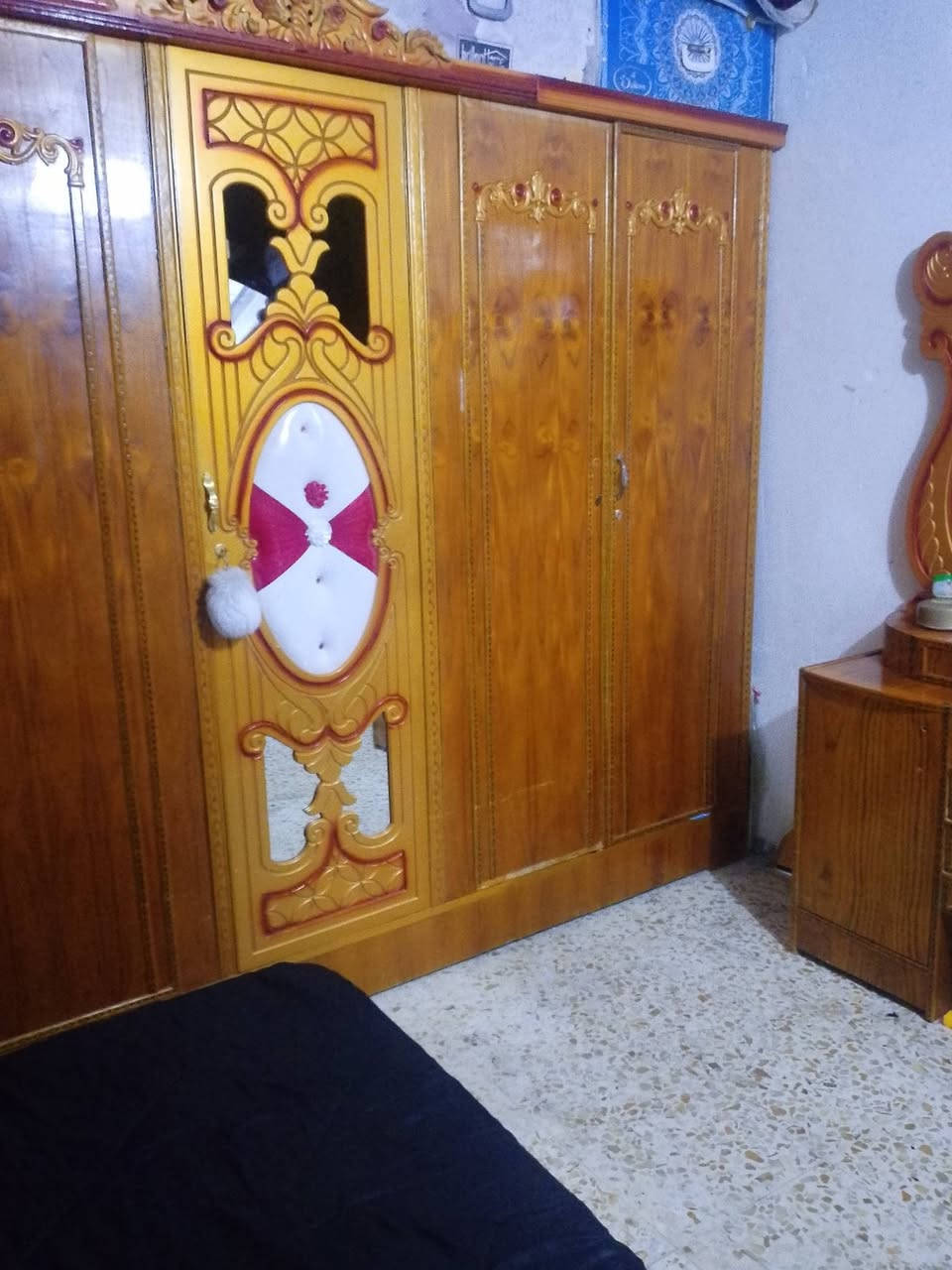 ***********غرفه اخشاب للبيع500
