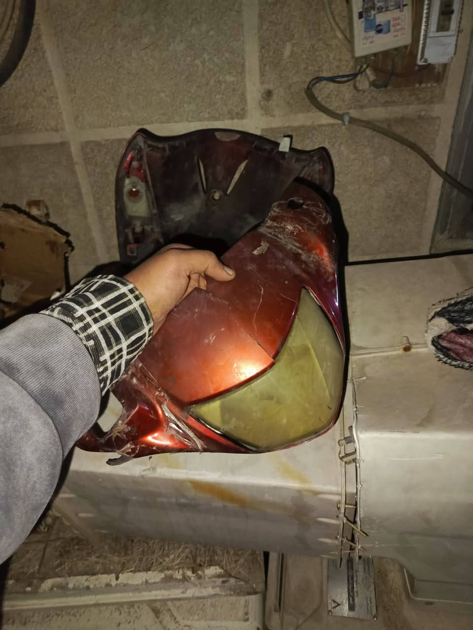 ندرس للبيع نوزل شغال ودراجه شغاله نقصهه سويج وصالنه طاكه شغاله السعر 150 عنواني بغداد رقمي بس عرصيد متواجد *********** كفلك حلال وحرام
