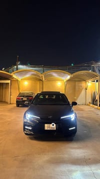 للبيع تويوتا كورولا 2024 هايبرد SE فول مواصفات  فتحة رادارات ونقط عميا...