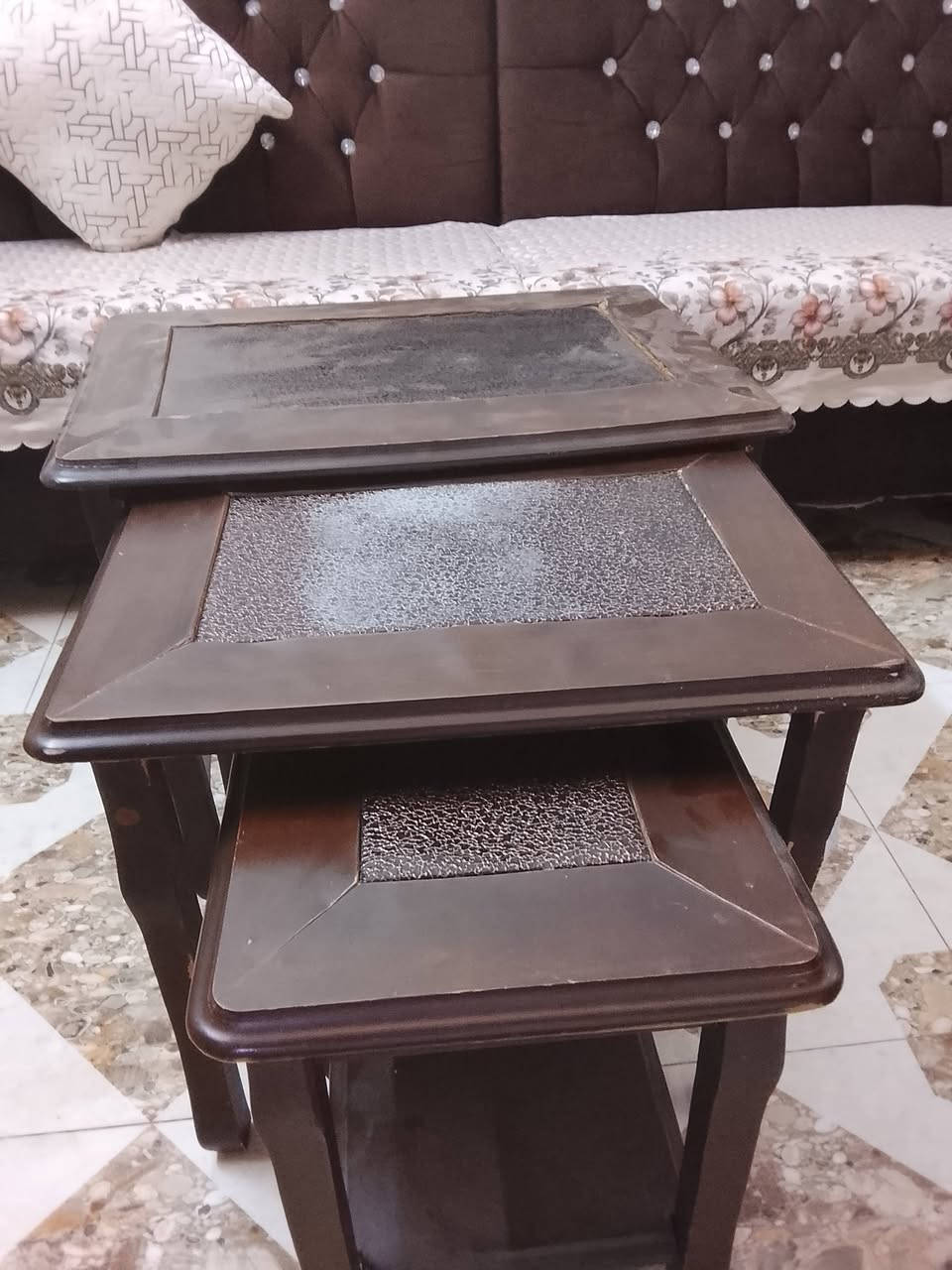 طبله للبيع مستعمل سعره 15وبي مجال تفضلوا على واتساب ***********
