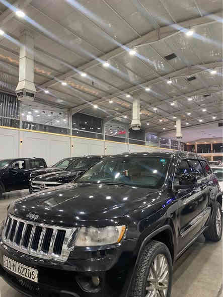 جيب لمتد
سنة الصنع:2013
عداد المسافة؛120 mil
وارد امريكي
صبغ ٤ قطع 
المواصفات: لمتد فول
بانوراما
كراسي كهرباء
داخل جلد
تدفئة كشنات بلكامل
فول حساس امامي خلفي+كامرا خلفي
دمام خلفي 
ضايف عليها ويل سومت وحدة سعره ٩ ورقات
وبعد بيها مواصفات
حجم المكينة:6 سلندر
كير ومكينة كفالة 
السعر خاص وارجو المعذره من الجميع
الكاظمية جكوك
يتوفر بيع وشراء ومراوس كافة انواع السيارات
*********** بغداد
