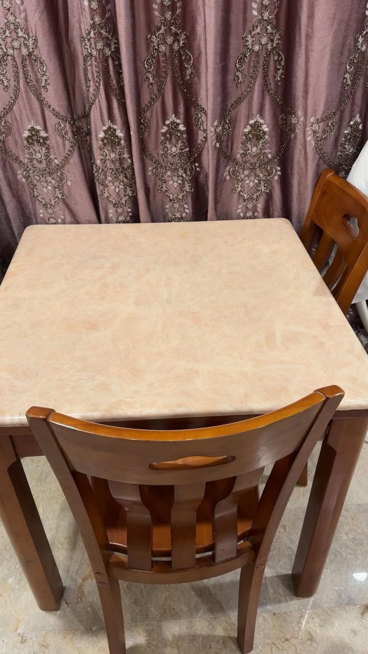 ميز طعام 4 كراسي 🪑 صاج ومرمر لو عندي مكان مابيعة


**إذا كنت صاحب هذا الإعلان وتريد حذفه لأي سبب، رجاءا أرسل رسالة إلى الدعم الفني**