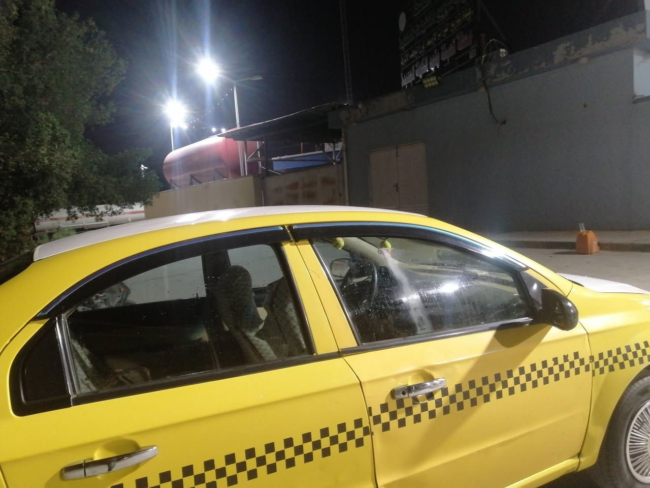 اللبيع افيو موديل ١٠ مكينه كير حداديه جدد بيهه تبخير اول ماتشتغل وتكطع  بيهه طخات بصيطه ضربه مابيهه 35 مكان كوفه ***********
