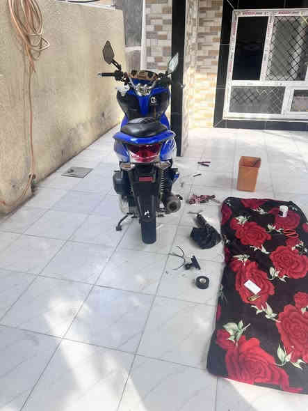 دراجه البيع  جيل الول ٢٠١٦مكان المفرك  سعرها ١٢ ورقه ***********
