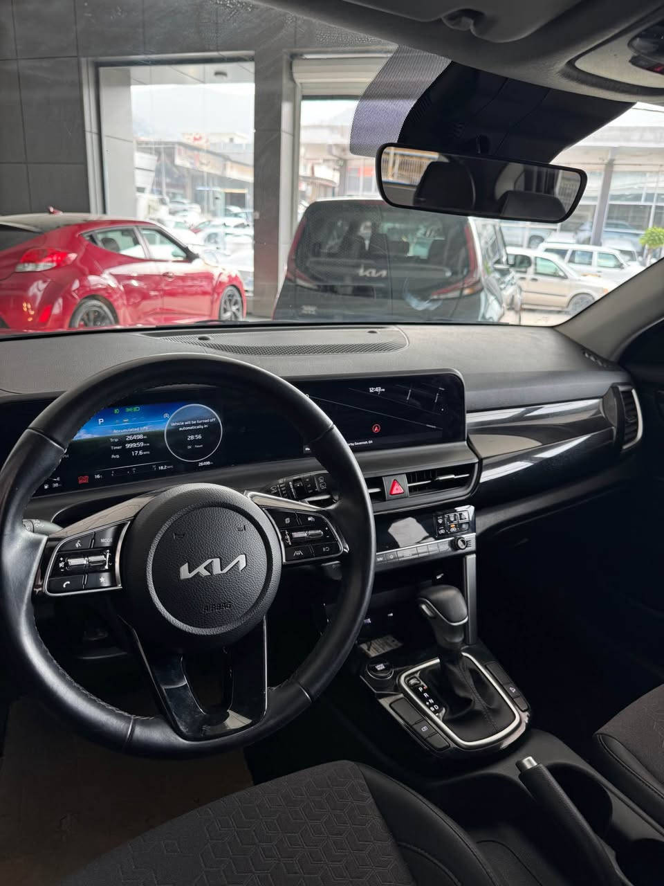 كيا سيلتوس موديل ٢٠٢٤ 
سيارة بيها باب صبغ بدون دواخل بدون ارباك 
سيارة محرك ٢٠ دوش مرغوم سيارة بصمة و شغال و تبديل مركزي كير الكتروني و نضامات قيادة و رادار و حساس لايت led سيارة دعامي لدعامي بشرط بدون مصرف سيارة بدون رقم بشرط ترقيم سعر ١٧٢ ورقة مكاني دهوك و سيارة فقط بيع 
*********** دهوك, العراق
