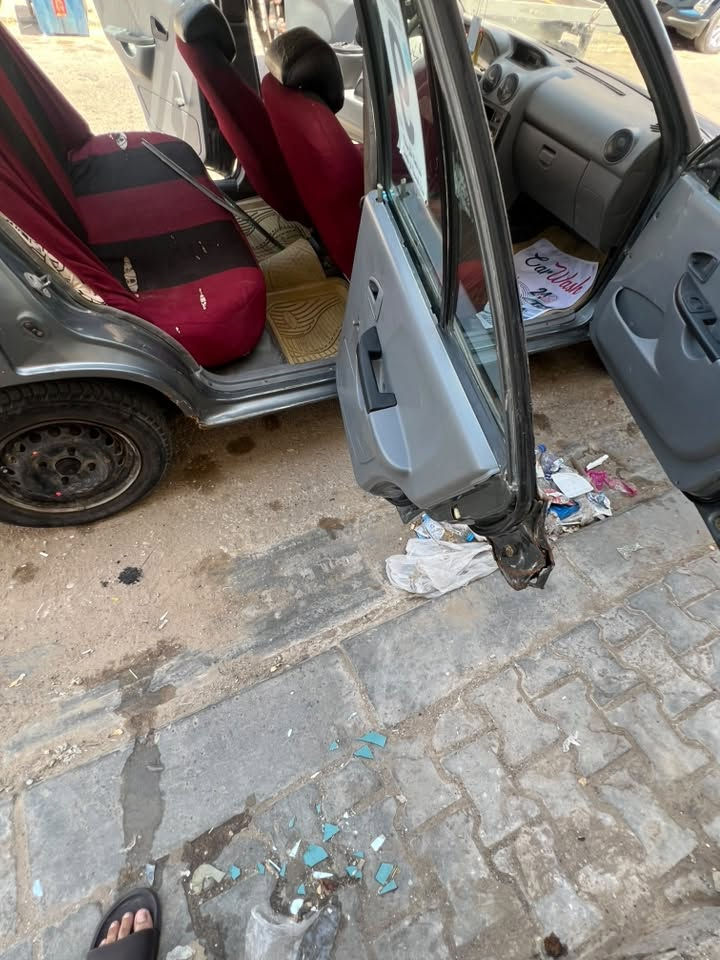 للبيع سايبه موديل 12 مكانها نجف راعيها نجف رقمها نجف مداور ثاني يوم كير محرك جدد ترايك للبصره سياره مال عمل يرادلها ترتيب كهربائي كامله تبريد يراد غاز السعر 22 مطلوبه 300 غرامه 

***********
