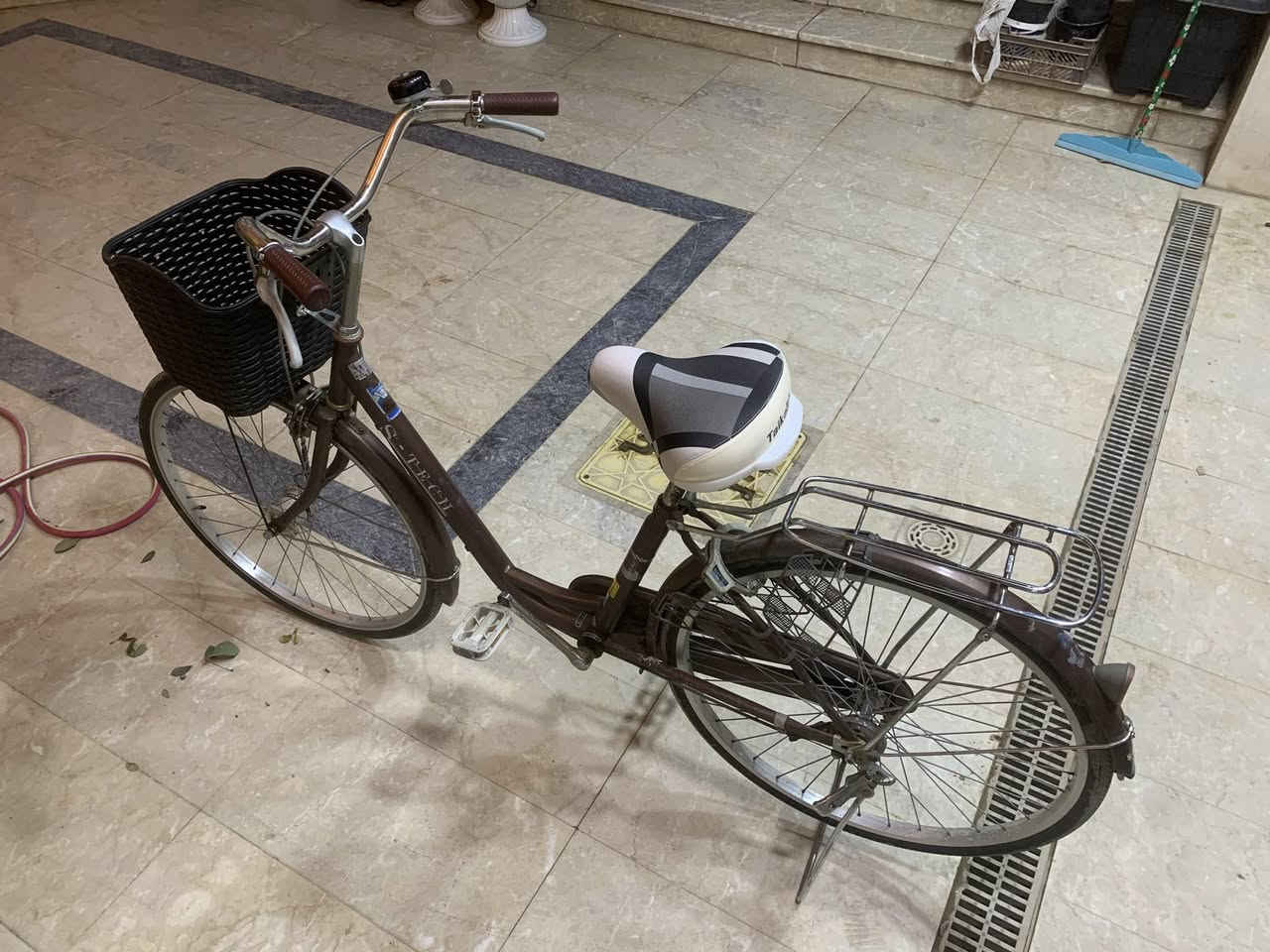 السلام عليكم…
بايسكل للبيع من شركه S-TECH مستعمل نضافه 90‎%‎ياباني اصلي السعر110٫000وبي مجال واتساب***********
