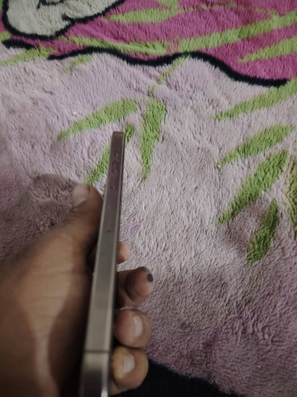 سلام عليكم ورحمة الله وبركاته ايفون ١٦ برو ماكس جهاز جديد ابمعنئ الكلمة مشحون ٤٠ مرة فقط ومكفول من كلشي حتة من الزلغ سعره ١٦٠٠ وبي مجال ***********
